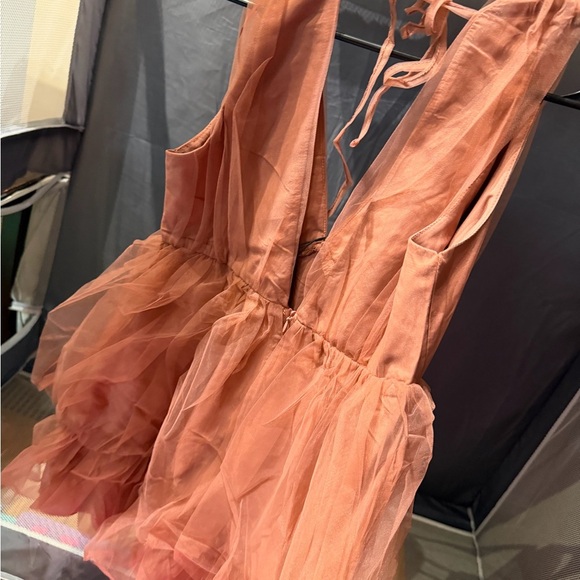 Le Lis Rust Midi Dress - Picture 6 of 8